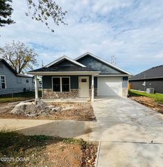 2108 S Harlem Avenue, Joplin, MO 64804