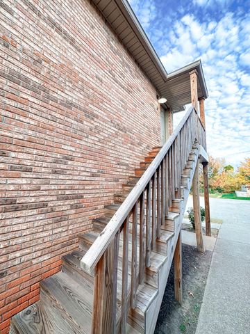 116 Ballygar St Apt H, Clarksville, TN 37043