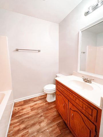 116 Ballygar St Apt H, Clarksville, TN 37043