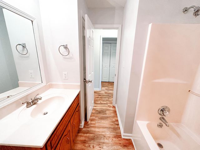 116 Ballygar St Apt H, Clarksville, TN 37043