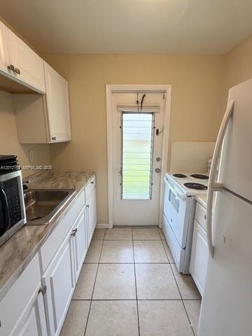 151 NW 164th Street, Miami, FL 33169