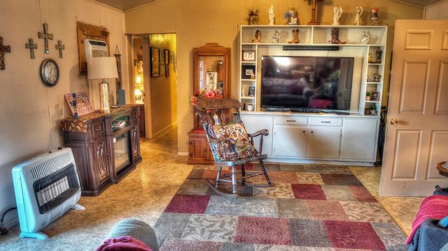 218 Trickling Creek, Leakey, TX 78873