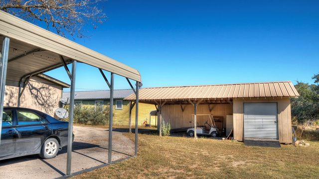 218 Trickling Creek, Leakey, TX 78873
