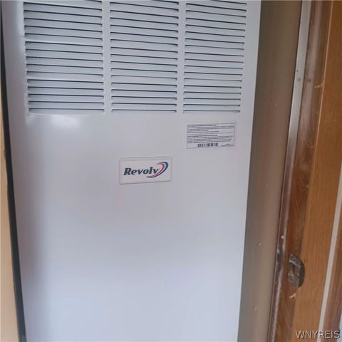 32 Brookridge Drive, Hamburg, NY 14075