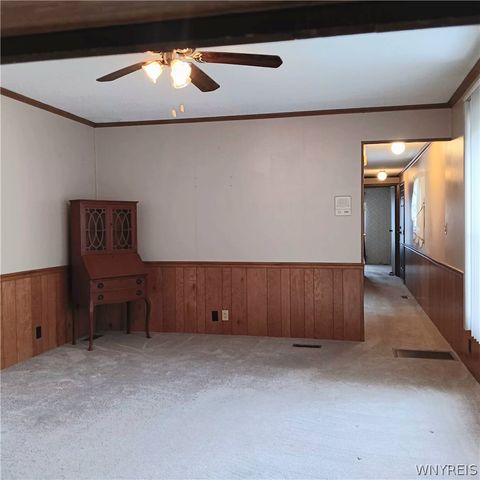 32 Brookridge Drive, Hamburg, NY 14075