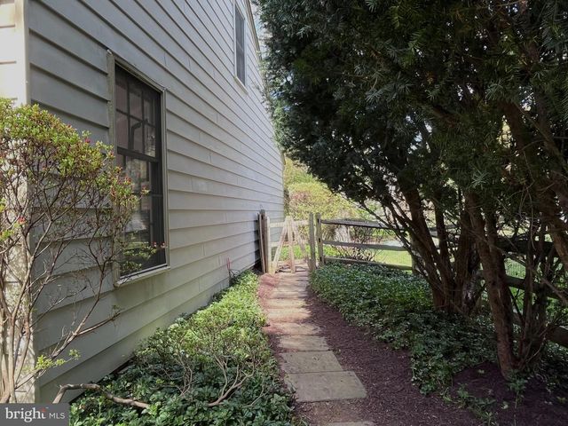 23 OLD CREEK CT, Potomac, MD 20854
