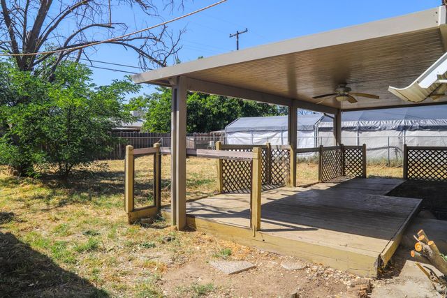 2033 Mayfair Drive E, Fresno, CA 93703