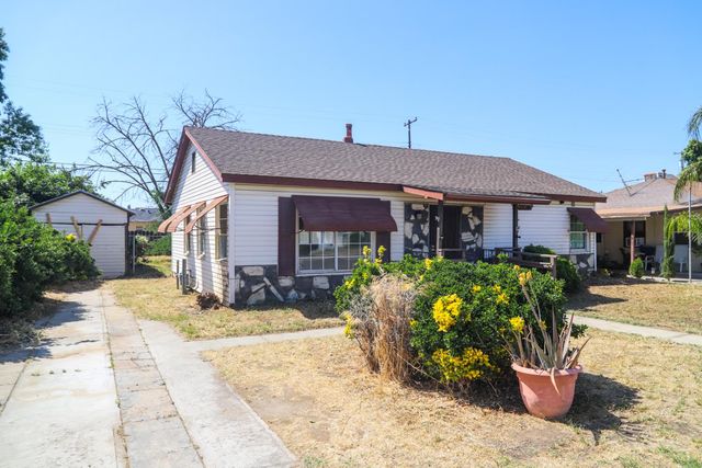 2033 Mayfair Drive E, Fresno, CA 93703