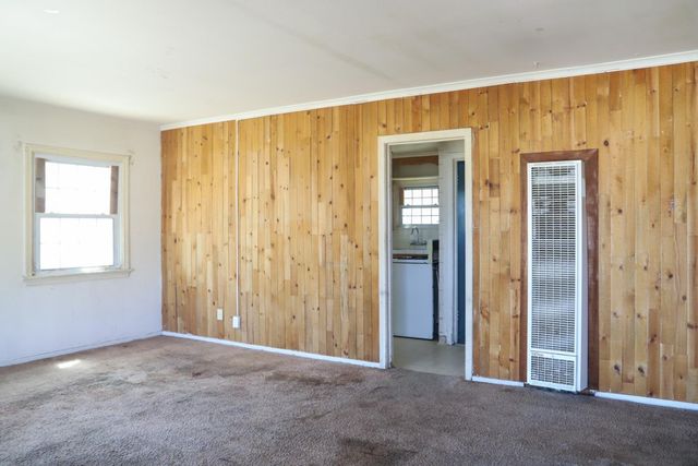 2033 Mayfair Drive E, Fresno, CA 93703