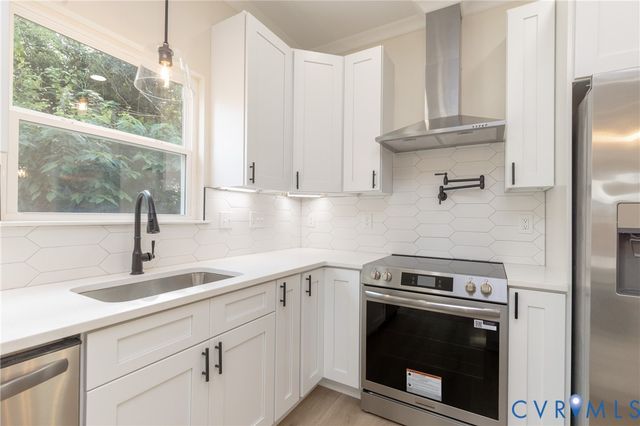 723 Harding St, Petersburg, VA 23803