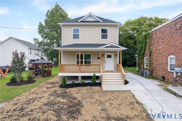 723 Harding St, Petersburg, VA 23803