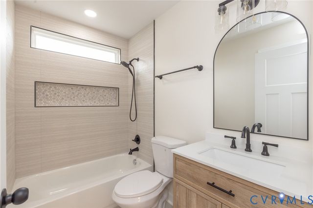 723 Harding St, Petersburg, VA 23803