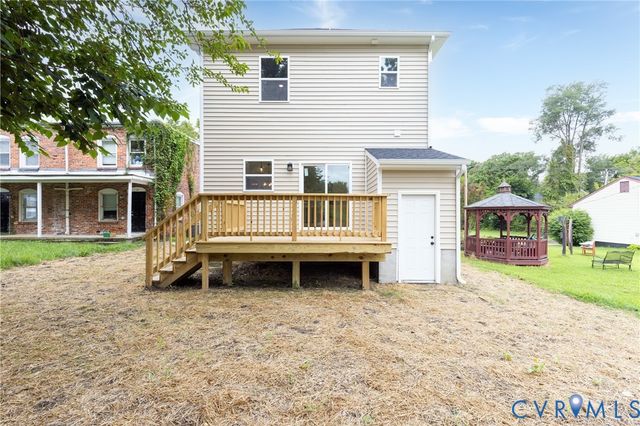 723 Harding St, Petersburg, VA 23803