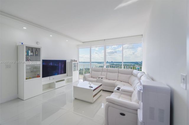 7601 E Treasure Drive PH103, North Bay Village, FL 33141