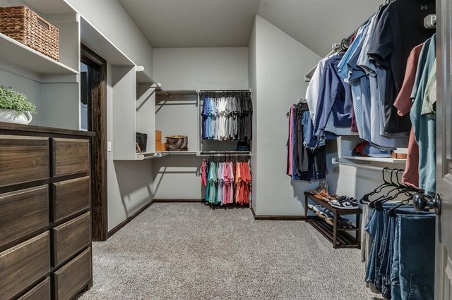 1731 W Zachary Way, Mustang, OK 73064