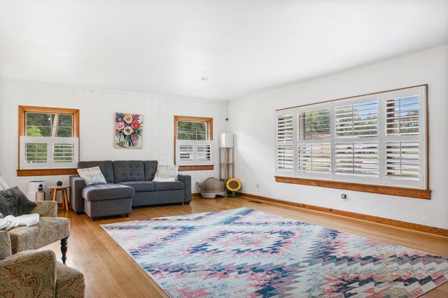 3643 Garner Road, Chattanooga, TN 37406