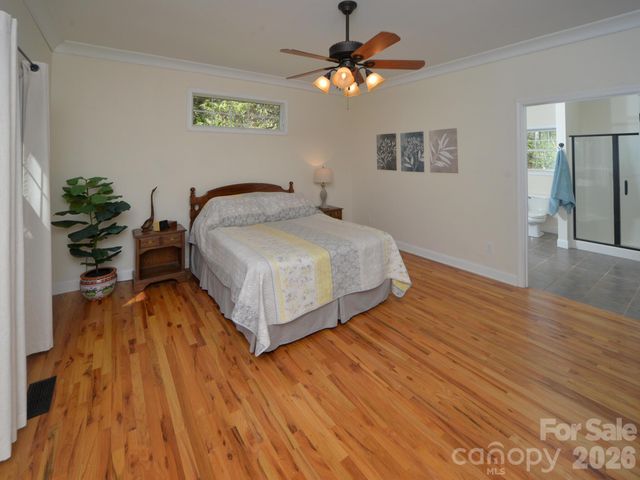 95 Creeks Edge Drive, Hendersonville, NC 28739