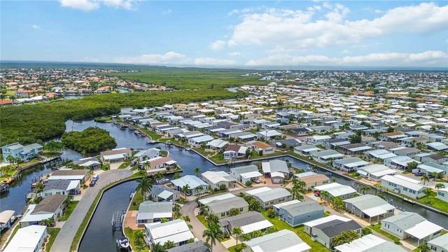 18 EMDEN CIRCLE, Punta Gorda, FL 33950