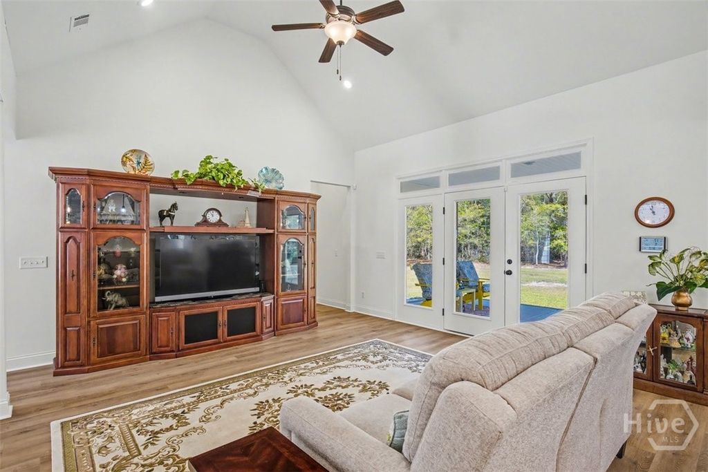 Image 6 of property listing at 236 Dean Drive, Guyton, GA 31312
