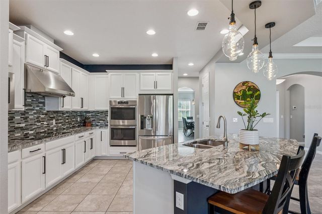 220 LEMONLEAF LANE, Oviedo, FL 32765