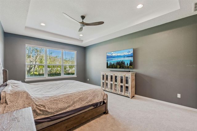 220 LEMONLEAF LANE, Oviedo, FL 32765