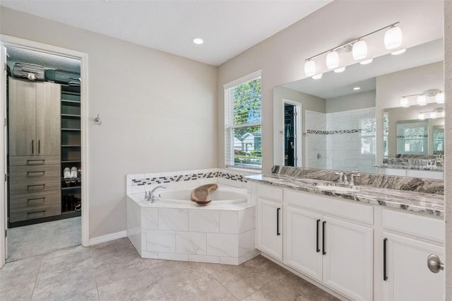 220 LEMONLEAF LANE, Oviedo, FL 32765