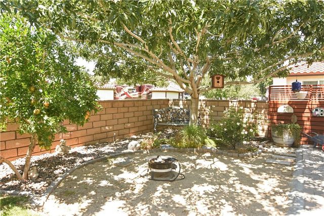 11620 Ridgemark Road, Apple Valley, CA 92308