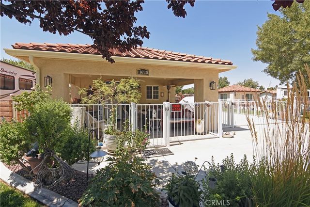 11620 Ridgemark Road, Apple Valley, CA 92308