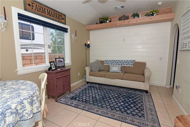 11620 Ridgemark Road, Apple Valley, CA 92308