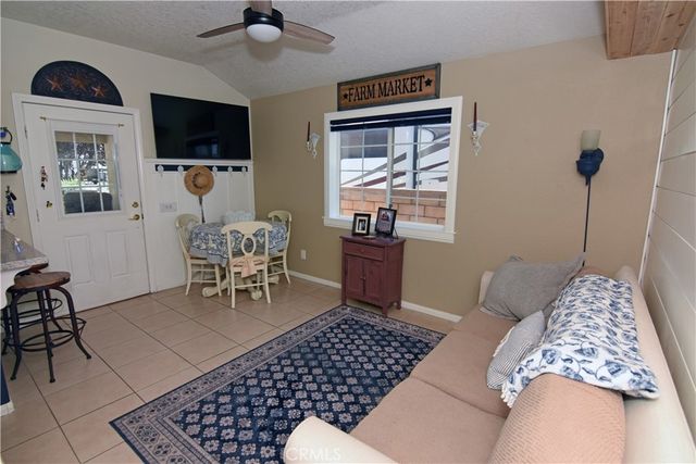 11620 Ridgemark Road, Apple Valley, CA 92308