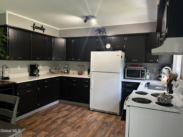 9 Troy Terrace, Granville, NY 12832