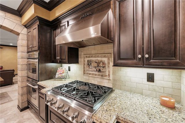 29345 Hacienda Ranch Court, Valencia, CA 91354