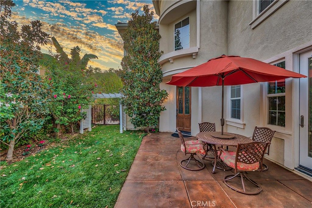 Image 2 of property listing at 29345 Hacienda Ranch Court, Valencia, CA 91354