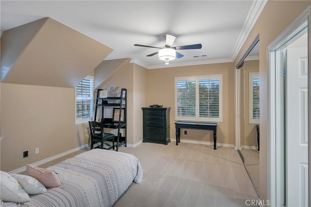 Image 35 of property listing at 29345 Hacienda Ranch Court, Valencia, CA 91354