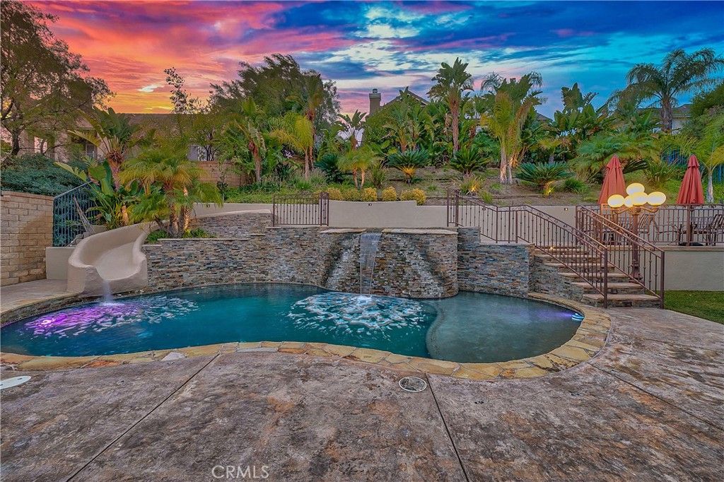 Image 9 of property listing at 29345 Hacienda Ranch Court, Valencia, CA 91354