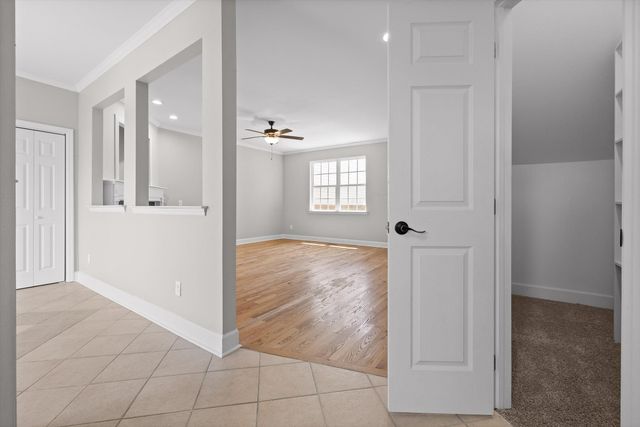 7825 Legacy Park Court, Chattanooga, TN 37421