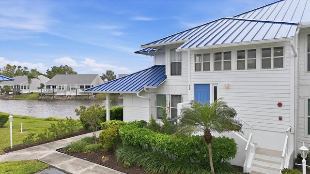 972 SANDPIPER CIRCLE 972, Bradenton, FL 34209