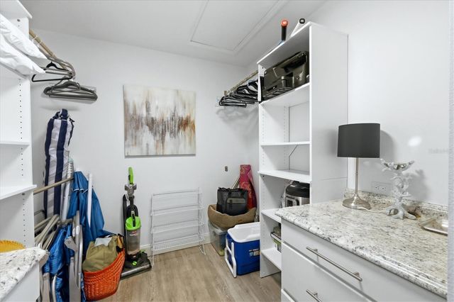 972 SANDPIPER CIRCLE 972, Bradenton, FL 34209