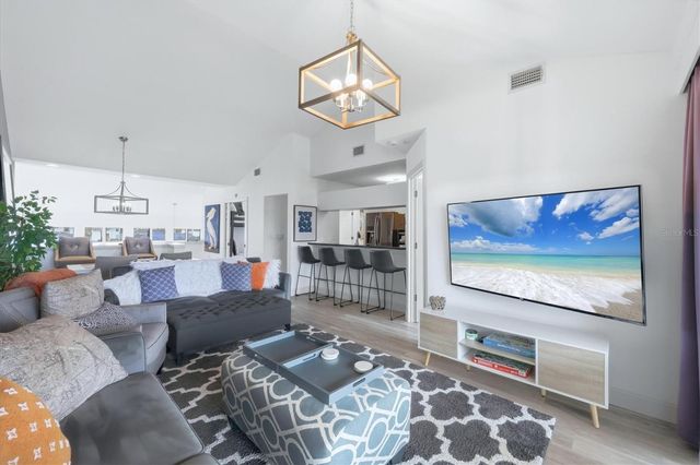 972 SANDPIPER CIRCLE 972, Bradenton, FL 34209