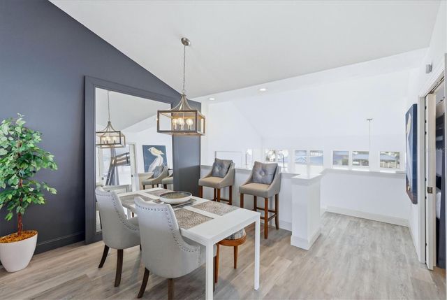 972 SANDPIPER CIRCLE 972, Bradenton, FL 34209