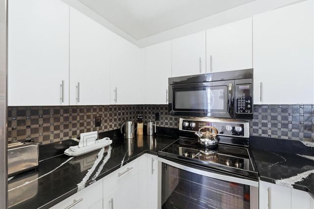 972 SANDPIPER CIRCLE 972, Bradenton, FL 34209