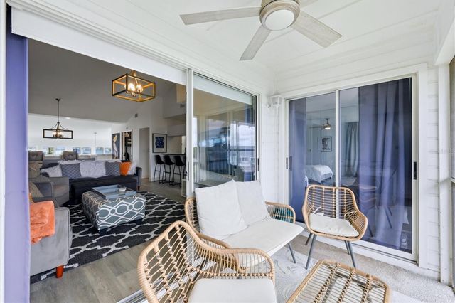 972 SANDPIPER CIRCLE 972, Bradenton, FL 34209