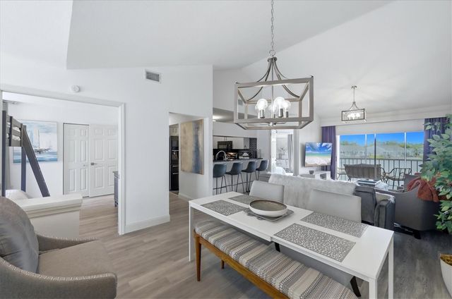 972 SANDPIPER CIRCLE 972, Bradenton, FL 34209