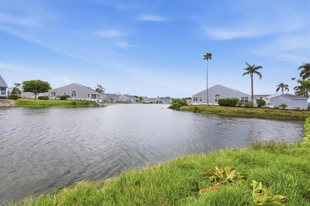 972 SANDPIPER CIRCLE 972, Bradenton, FL 34209