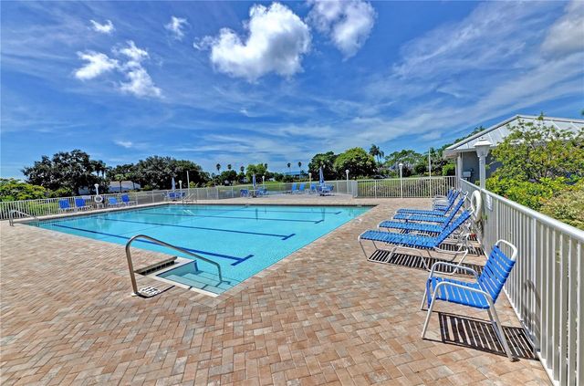 972 SANDPIPER CIRCLE 972, Bradenton, FL 34209