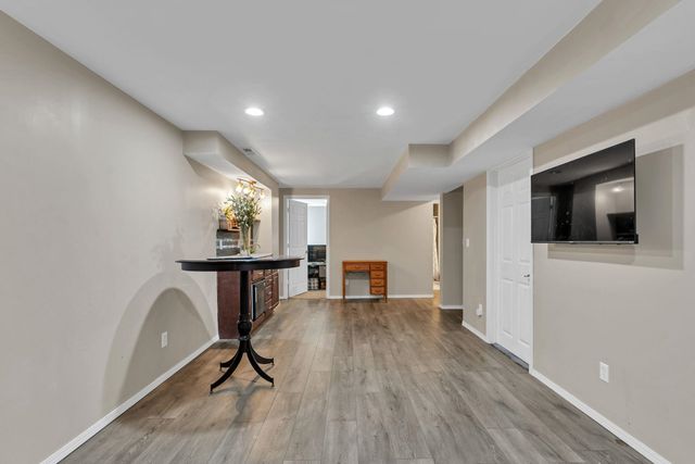 1730 E Winterset Circle, Wichita, KS 67052