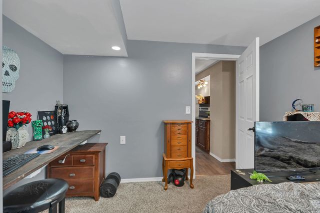 1730 E Winterset Circle, Wichita, KS 67052