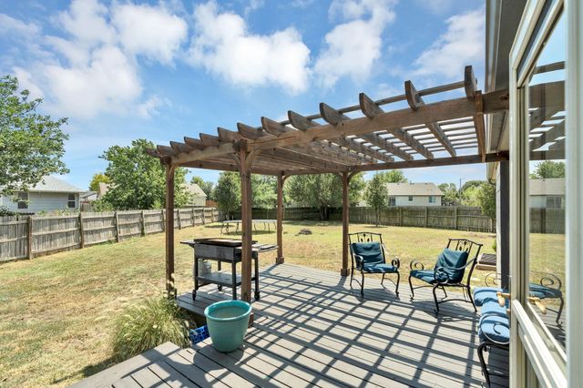 1730 E Winterset Circle, Wichita, KS 67052