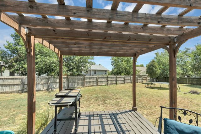 1730 E Winterset Circle, Wichita, KS 67052