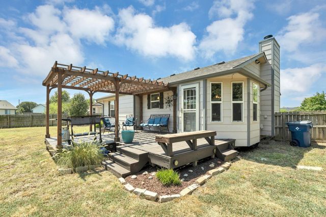 1730 E Winterset Circle, Wichita, KS 67052